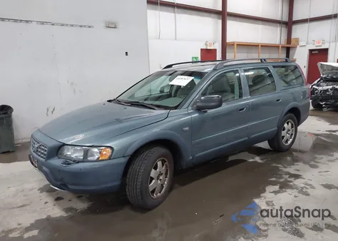 2001 Volvo V70 Xc z USA, uszkodzony, nr VIN YV1SZ58D311040856